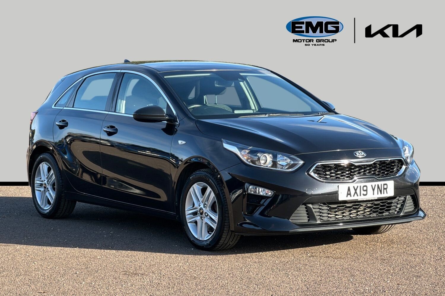 Main listing image - Kia Ceed