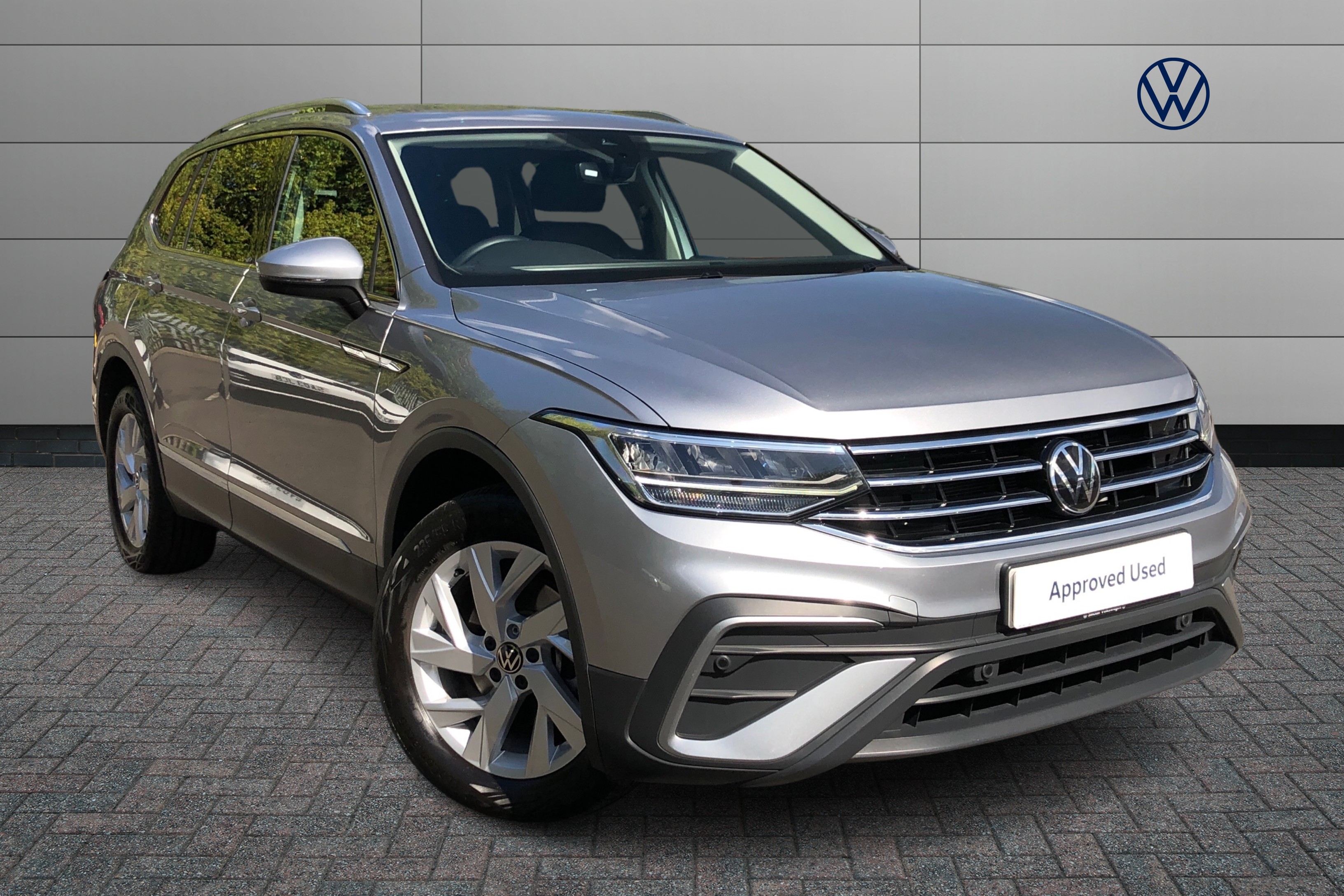 Main listing image - Volkswagen Tiguan Allspace
