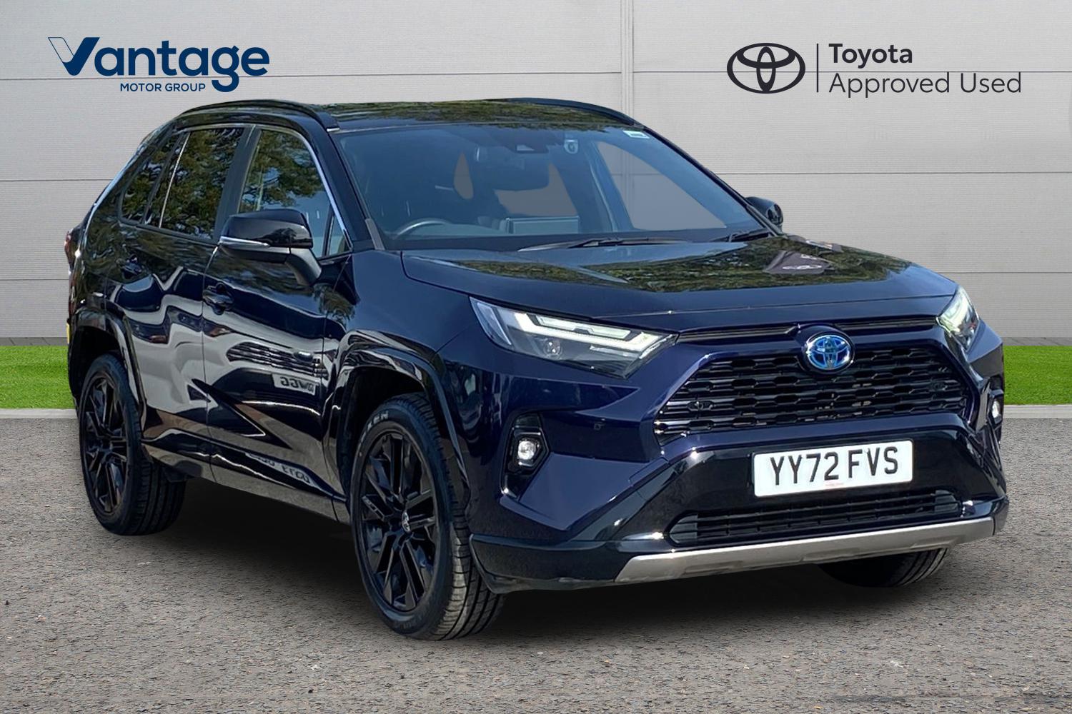 Main listing image - Toyota RAV4