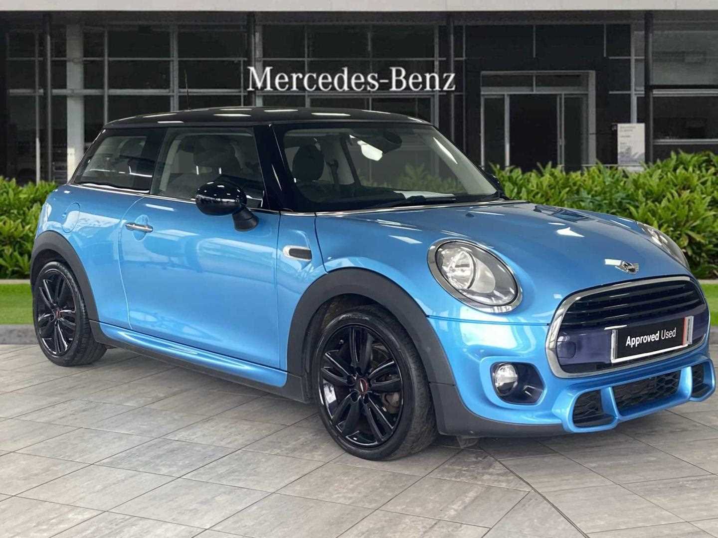 Main listing image - MINI Hatchback