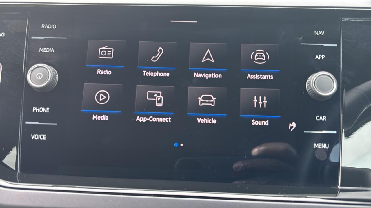 Main listing image - Volkswagen Taigo