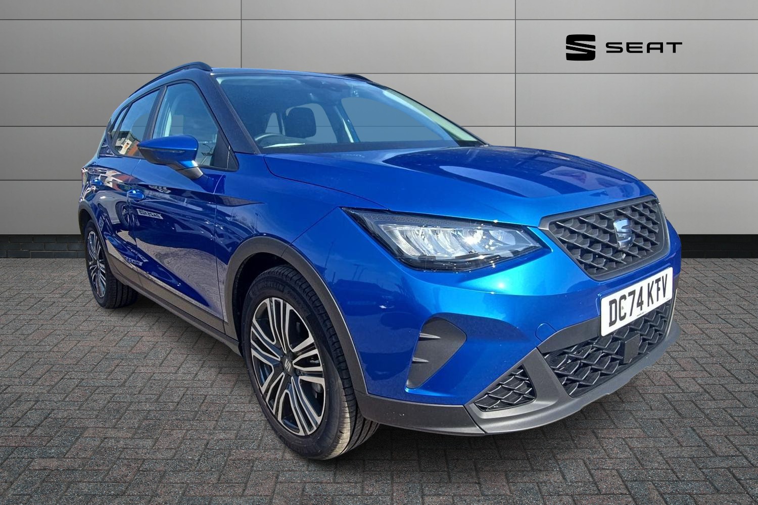 Main listing image - SEAT Arona