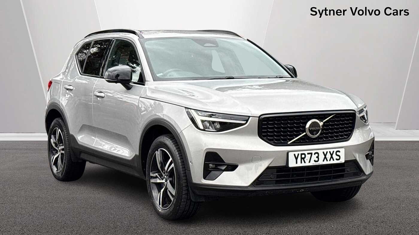 Main listing image - Volvo XC40