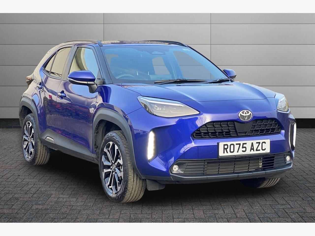 Main listing image - Toyota Yaris Cross