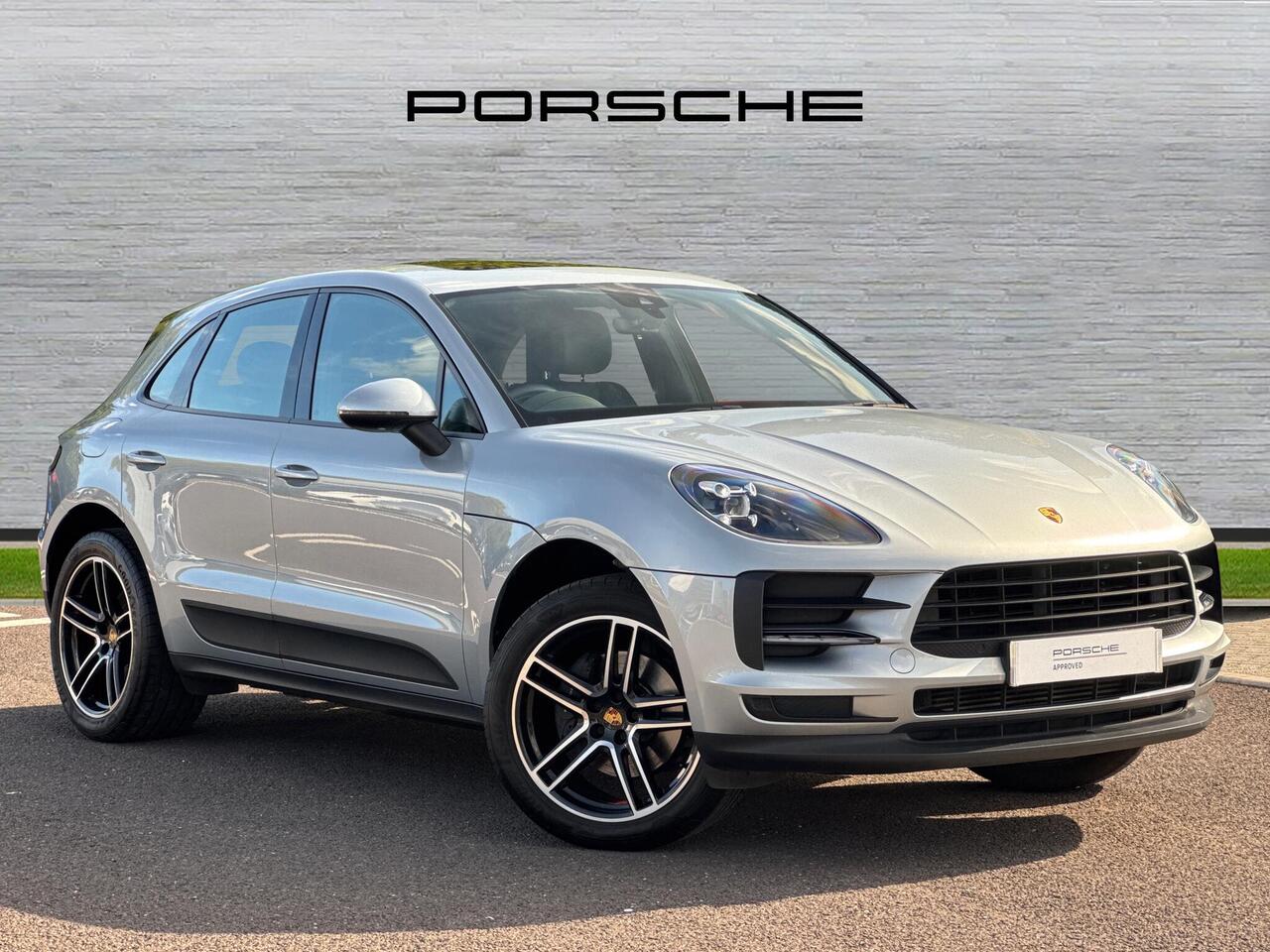 Main listing image - Porsche Macan