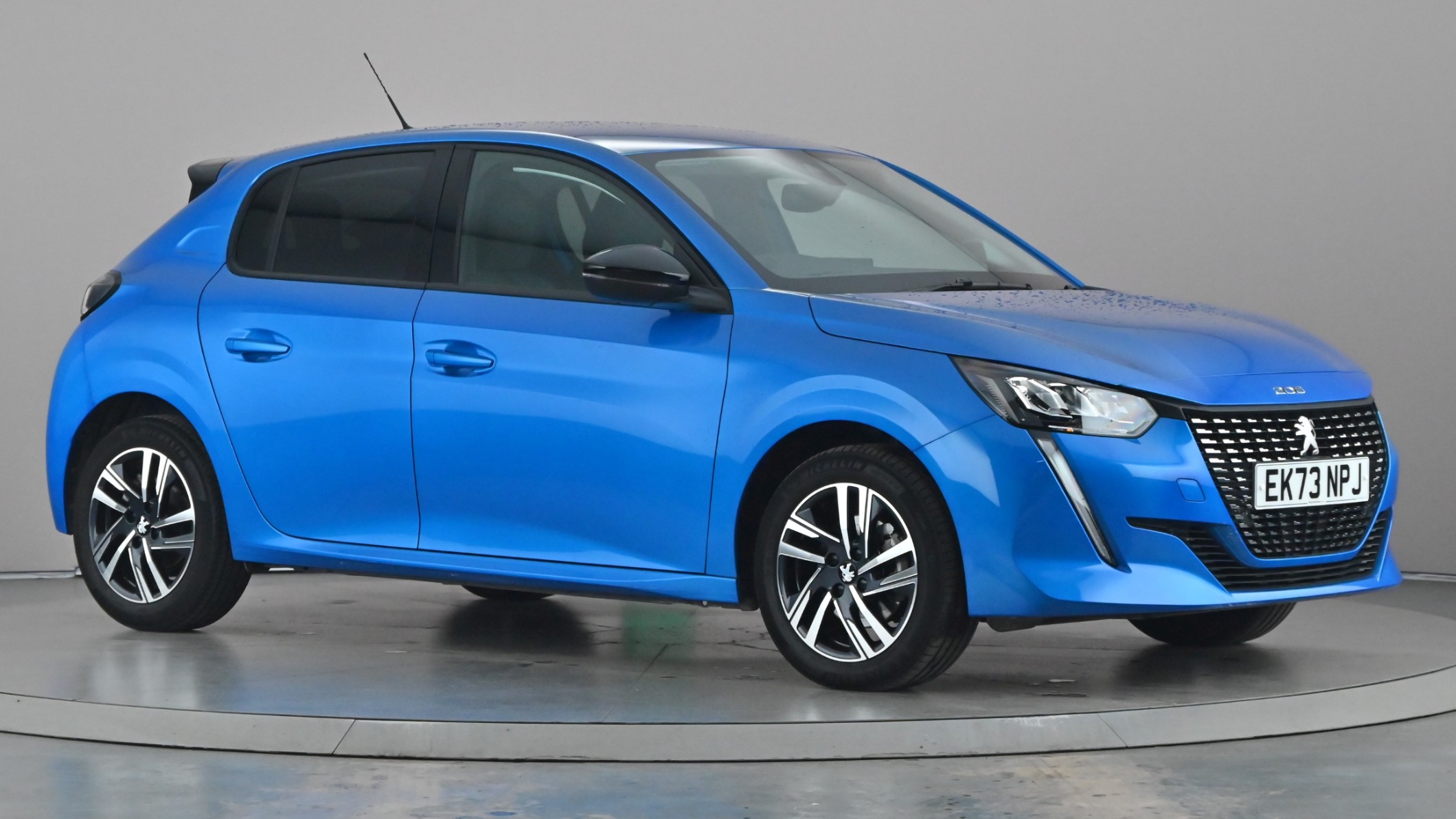 Main listing image - Peugeot 208