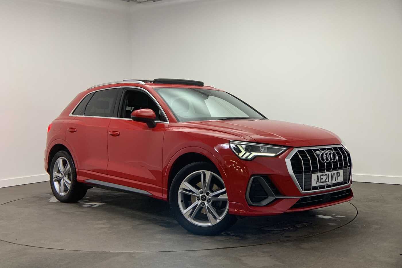 Main listing image - Audi Q3