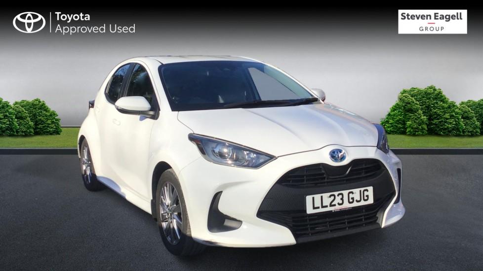 Main listing image - Toyota Yaris