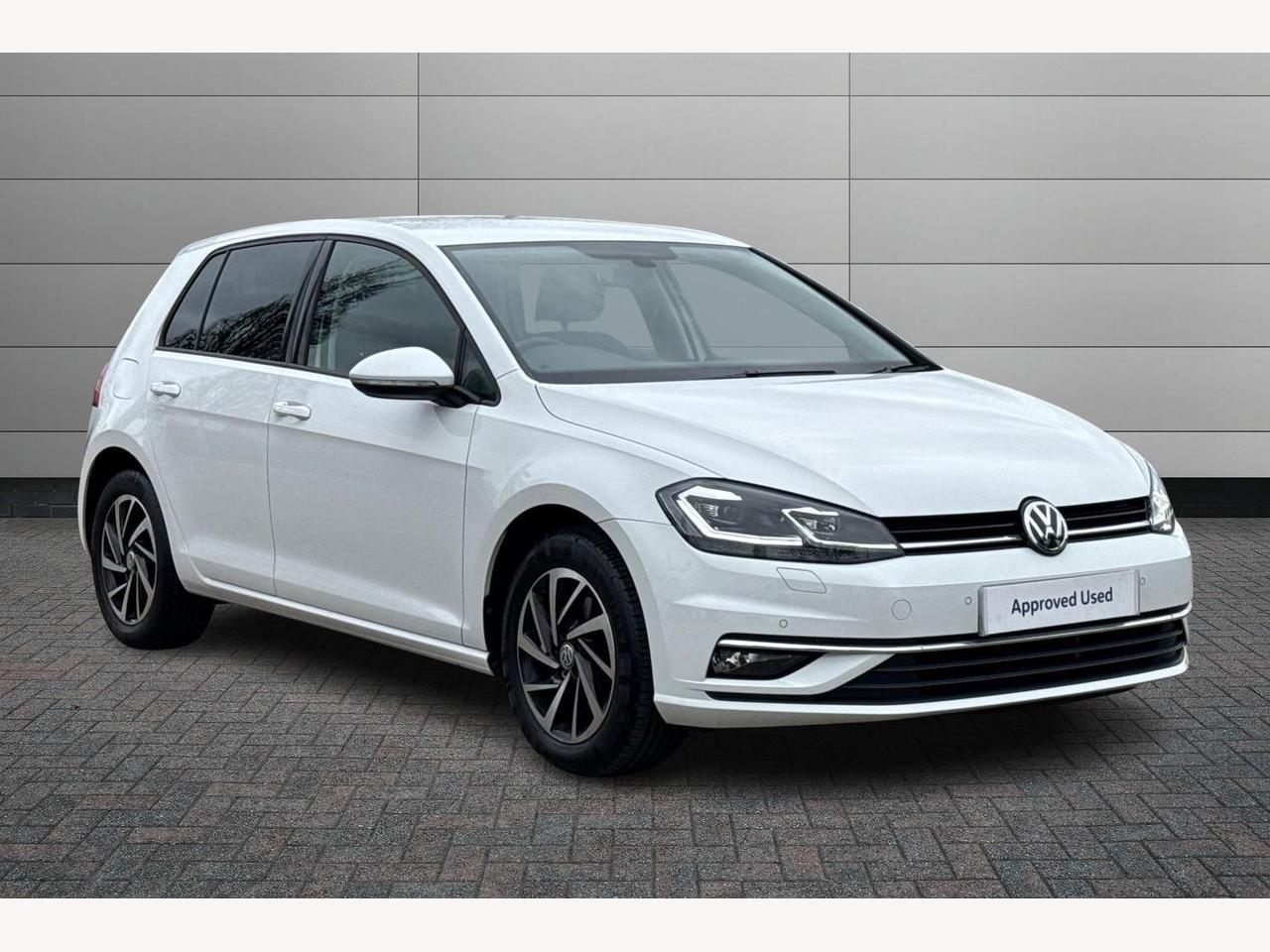 Main listing image - Volkswagen Golf