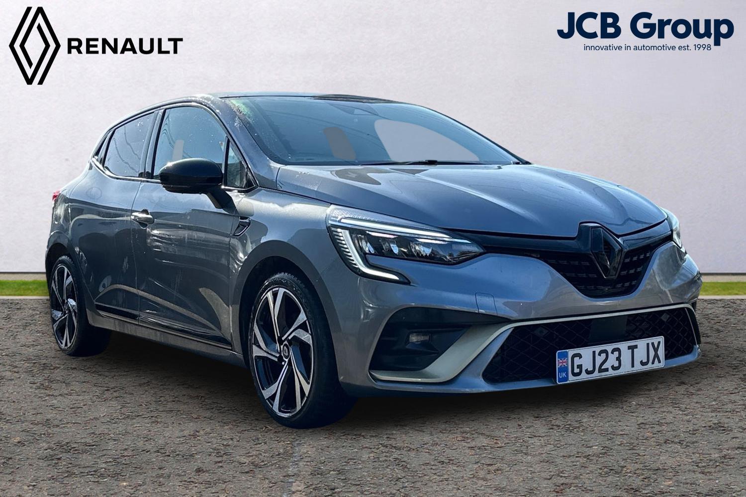 Main listing image - Renault Clio