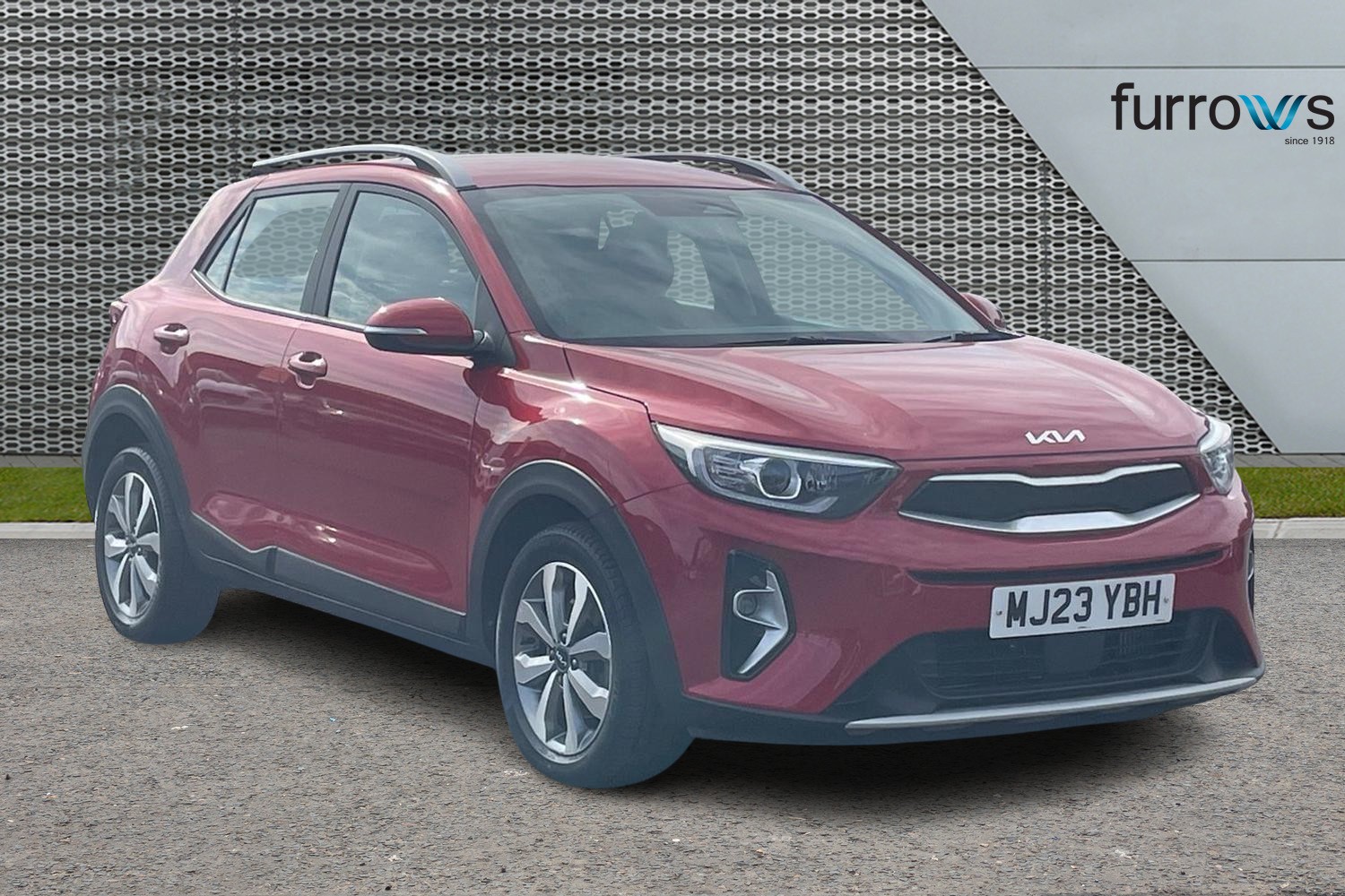 Main listing image - Kia Stonic