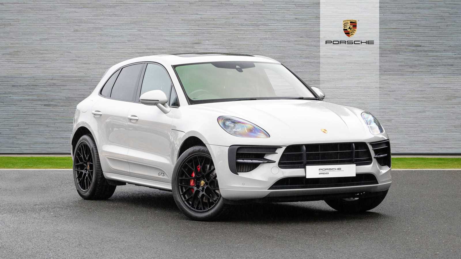 Main listing image - Porsche Macan