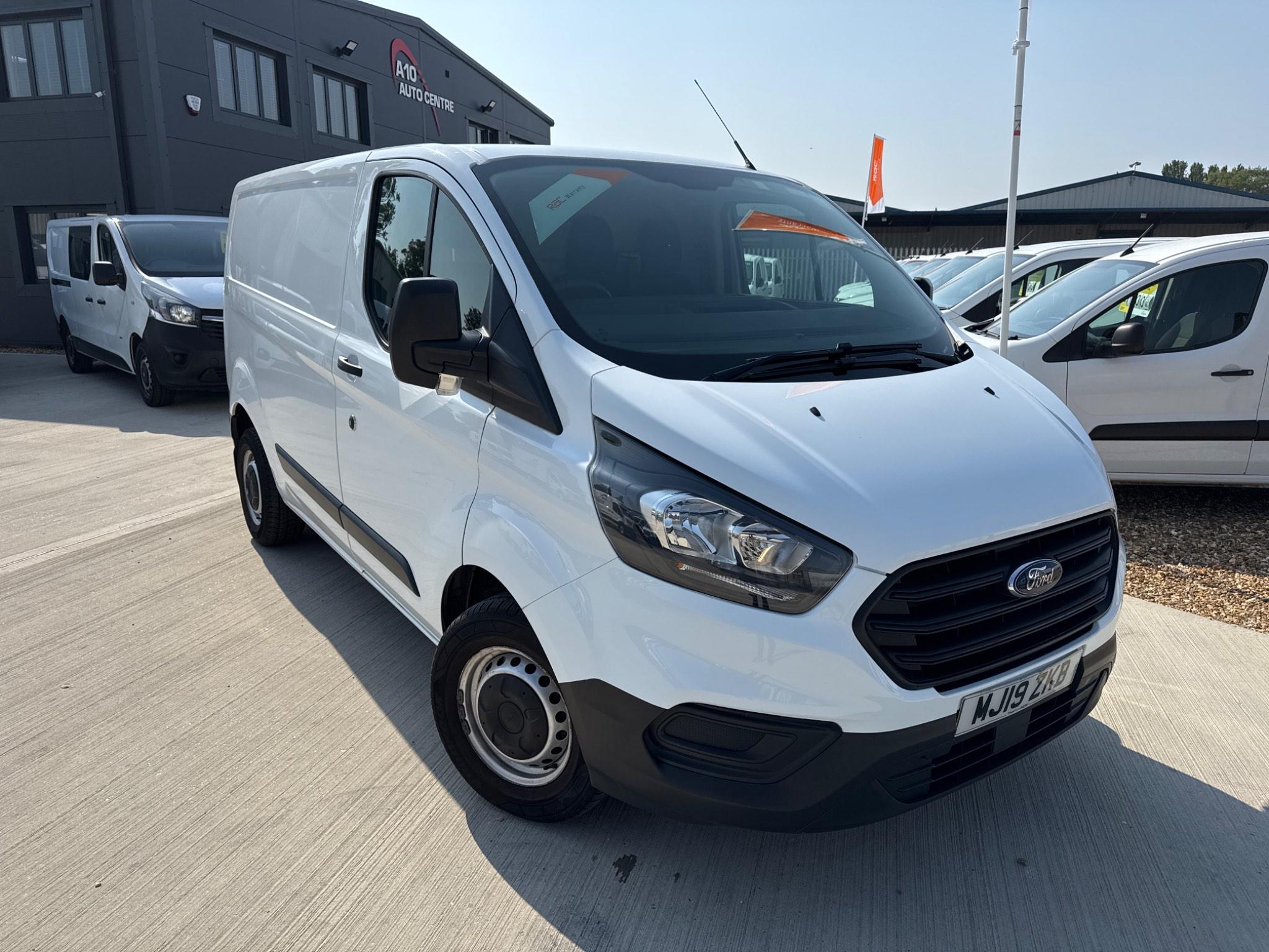 Main listing image - Ford Transit Custom