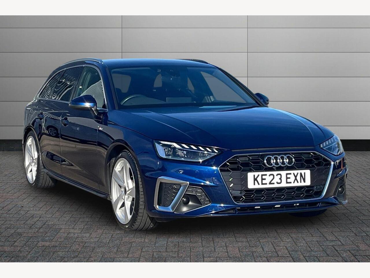 Main listing image - Audi A4