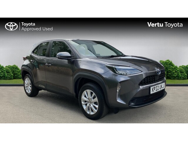 Main listing image - Toyota Yaris Cross