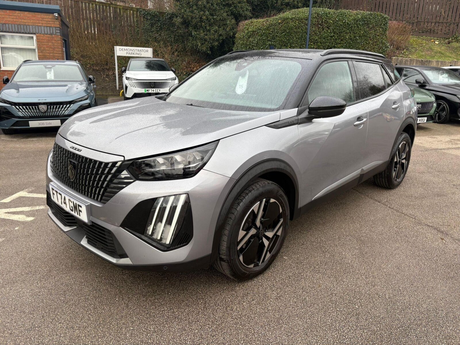 Main listing image - Peugeot 2008