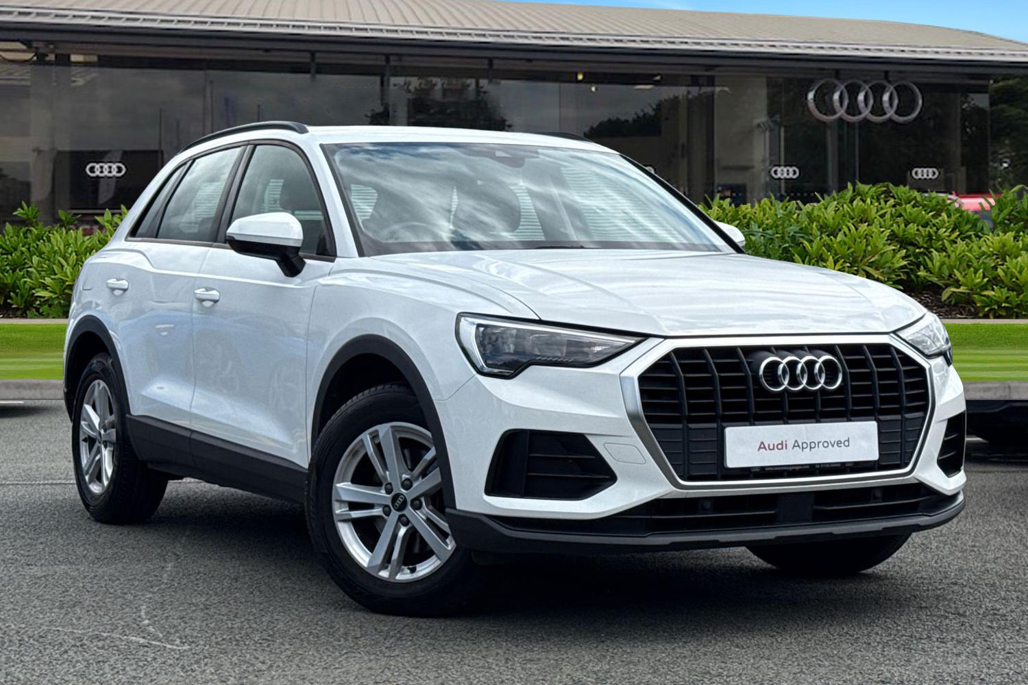 Main listing image - Audi Q3