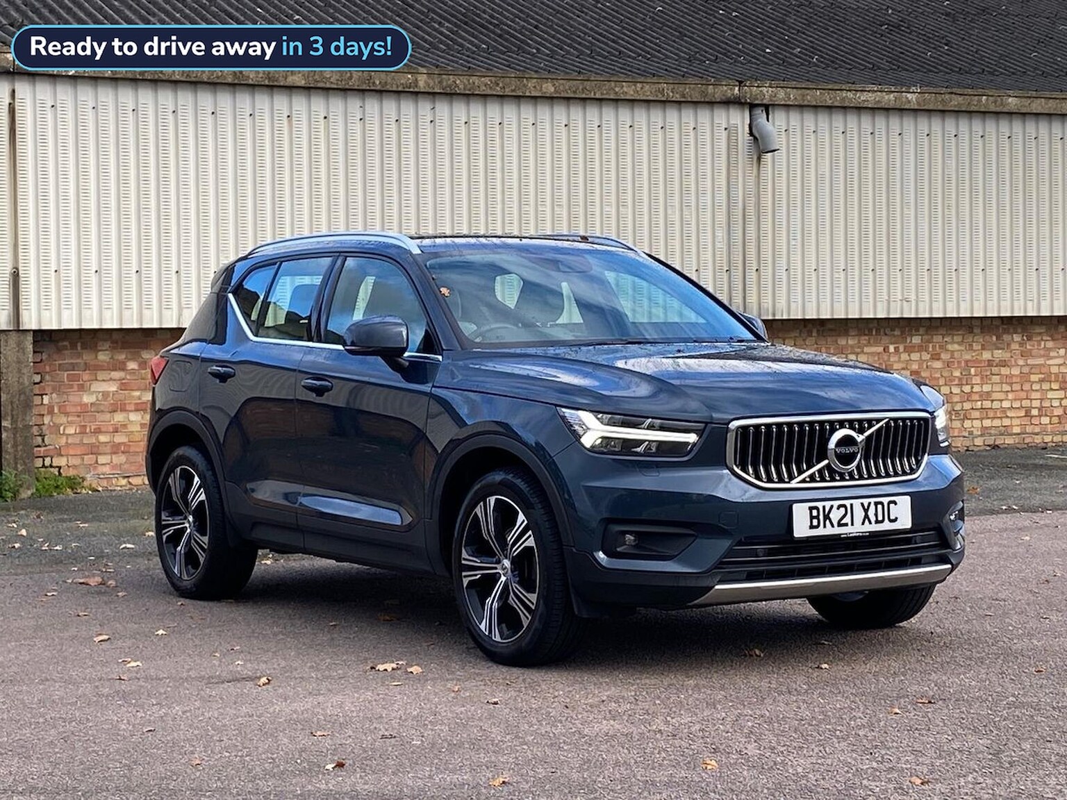 Main listing image - Volvo XC40