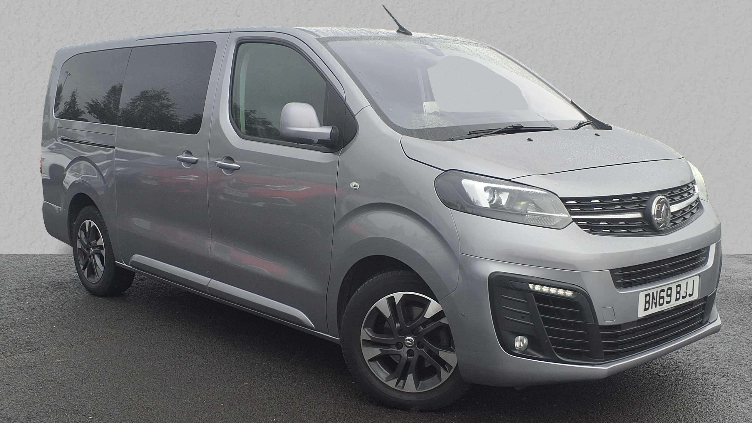 Main listing image - Vauxhall Vivaro Life