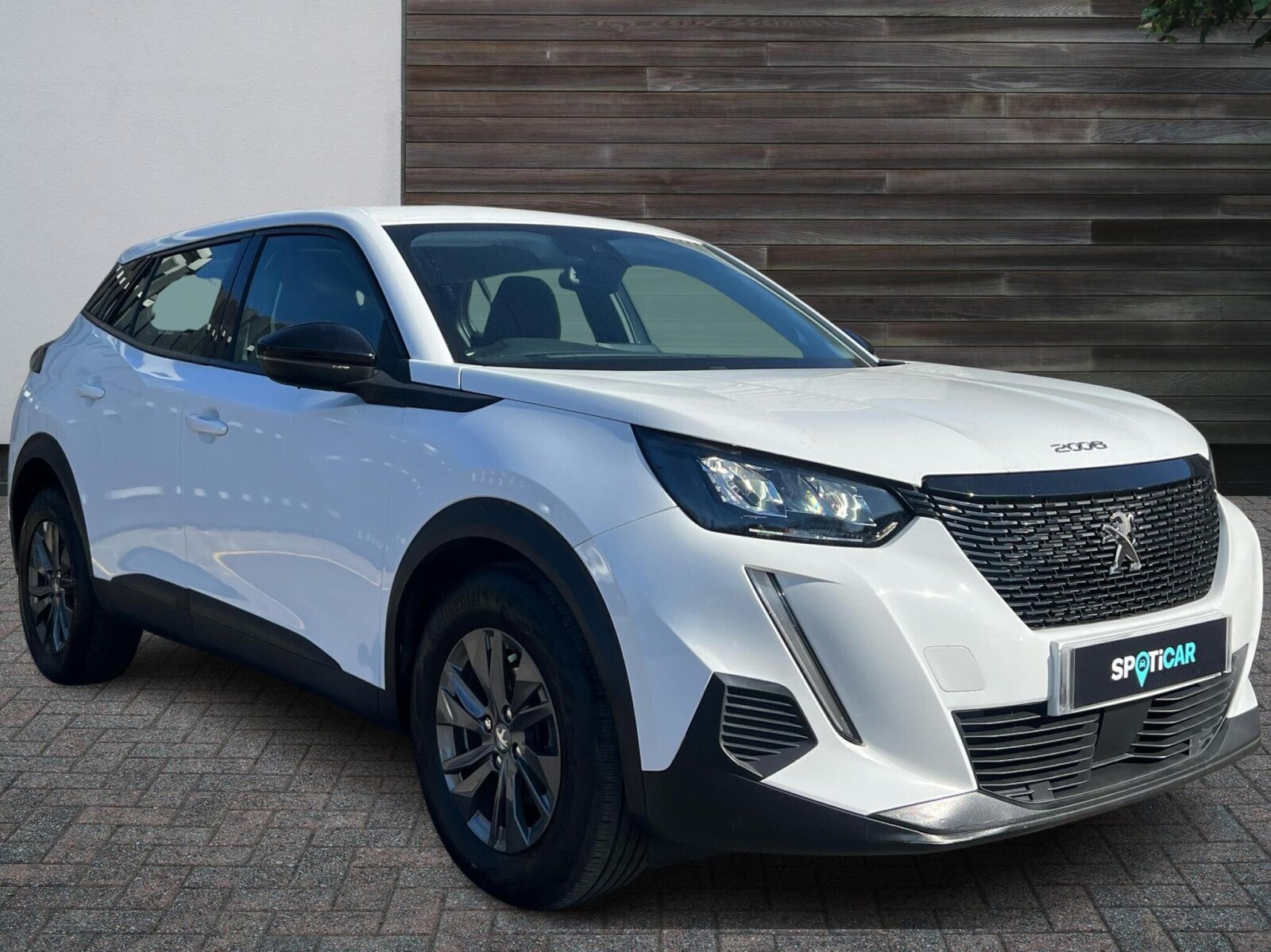 Main listing image - Peugeot 2008