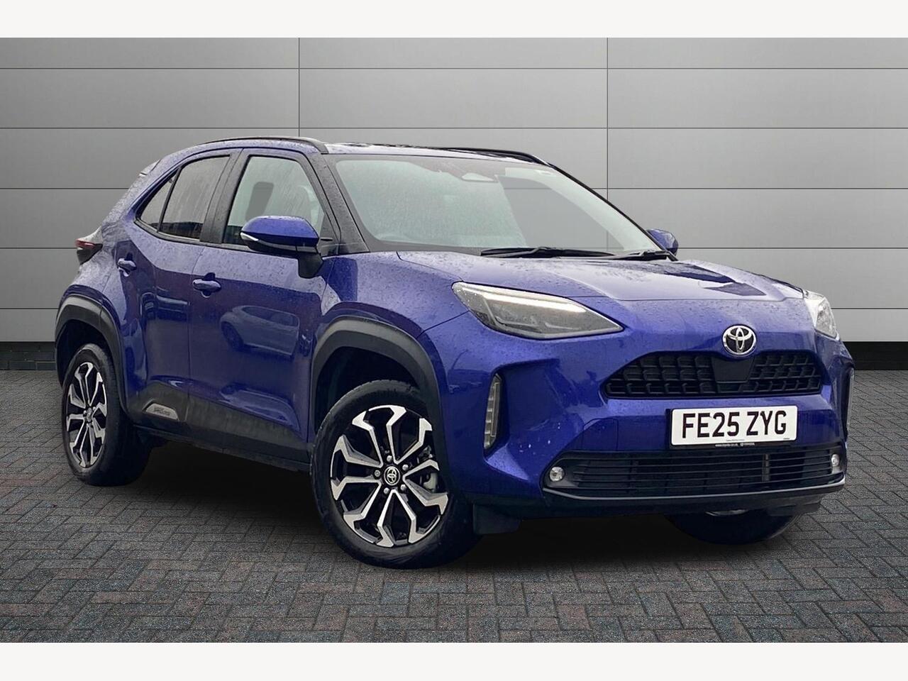 Main listing image - Toyota Yaris Cross