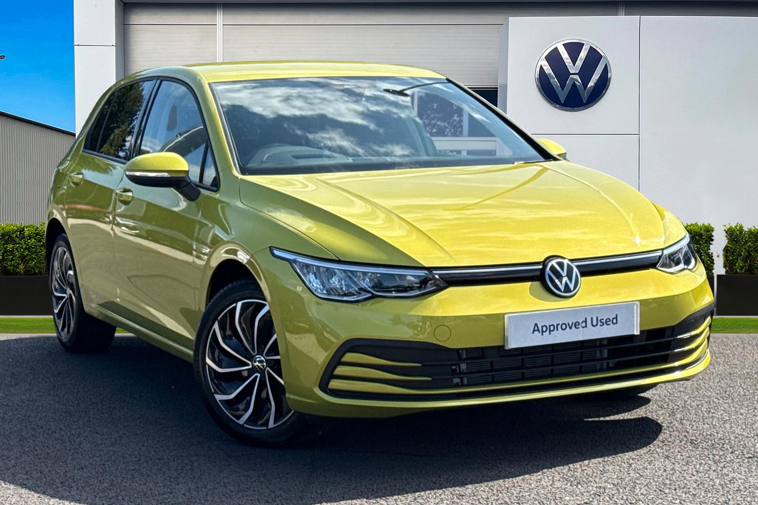 Main listing image - Volkswagen Golf