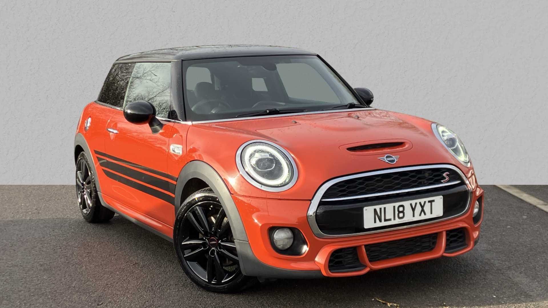 Main listing image - MINI Hatchback