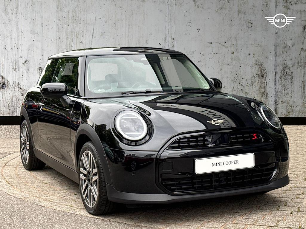 Main listing image - MINI Hatchback