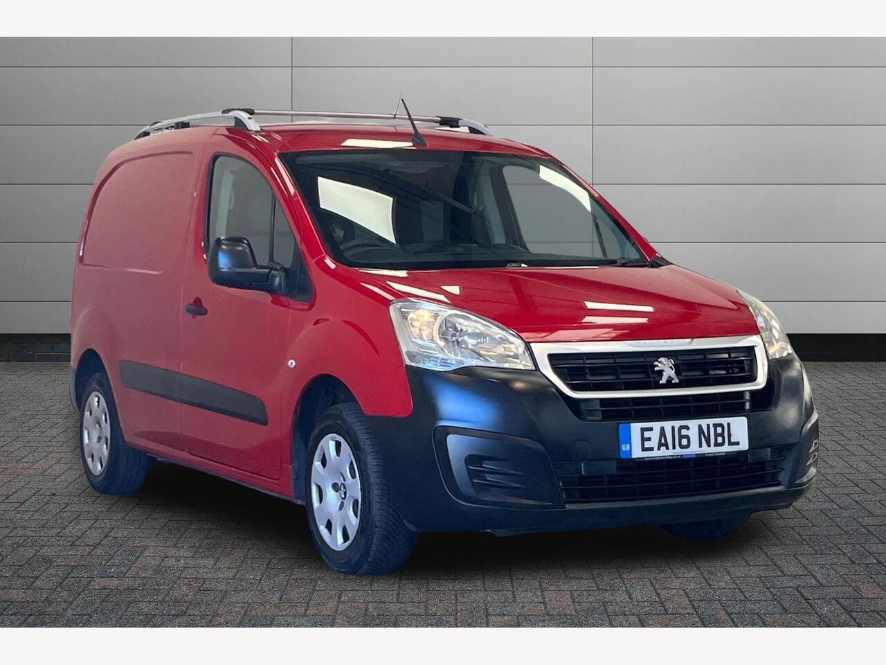 Main listing image - Peugeot Partner