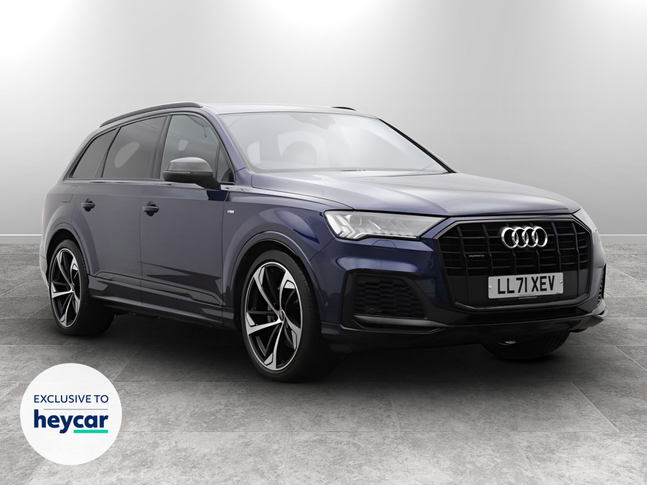 Main listing image - Audi Q7