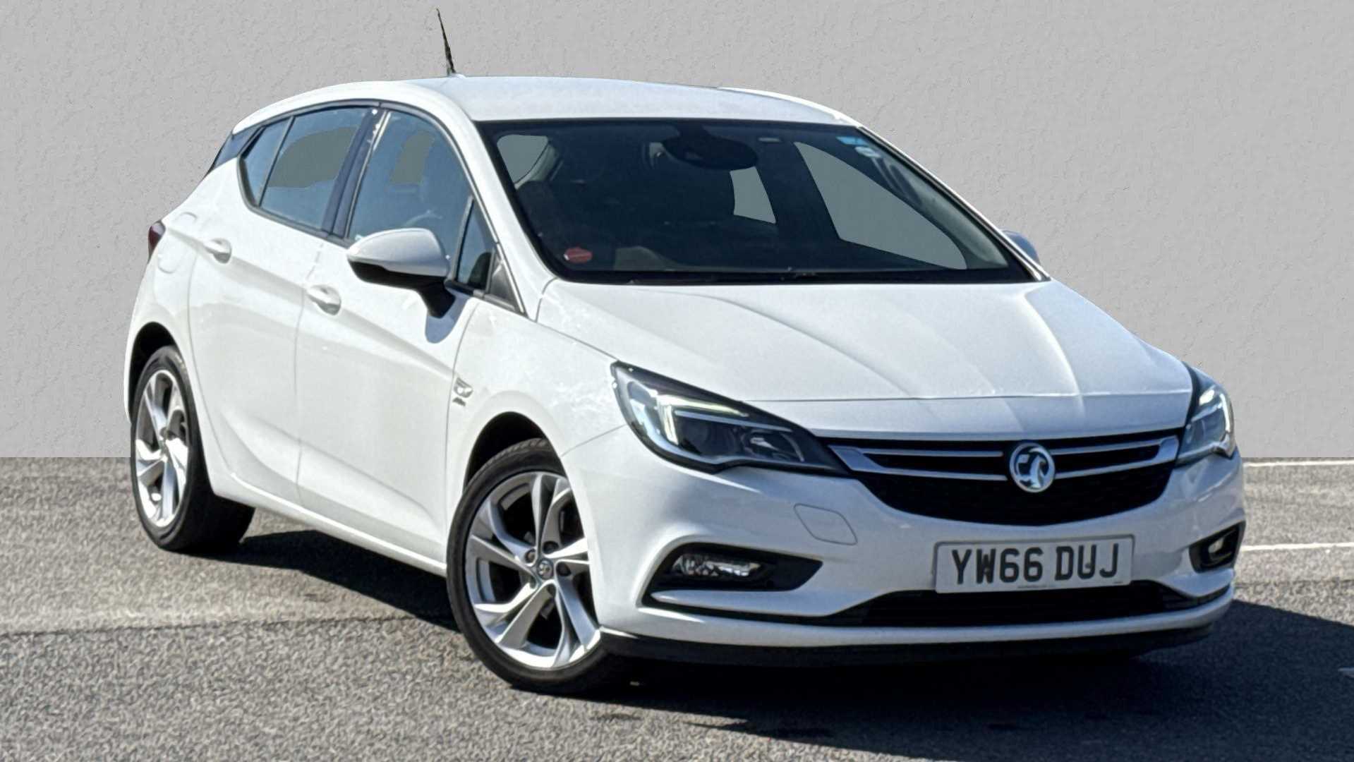 Main listing image - Vauxhall Astra
