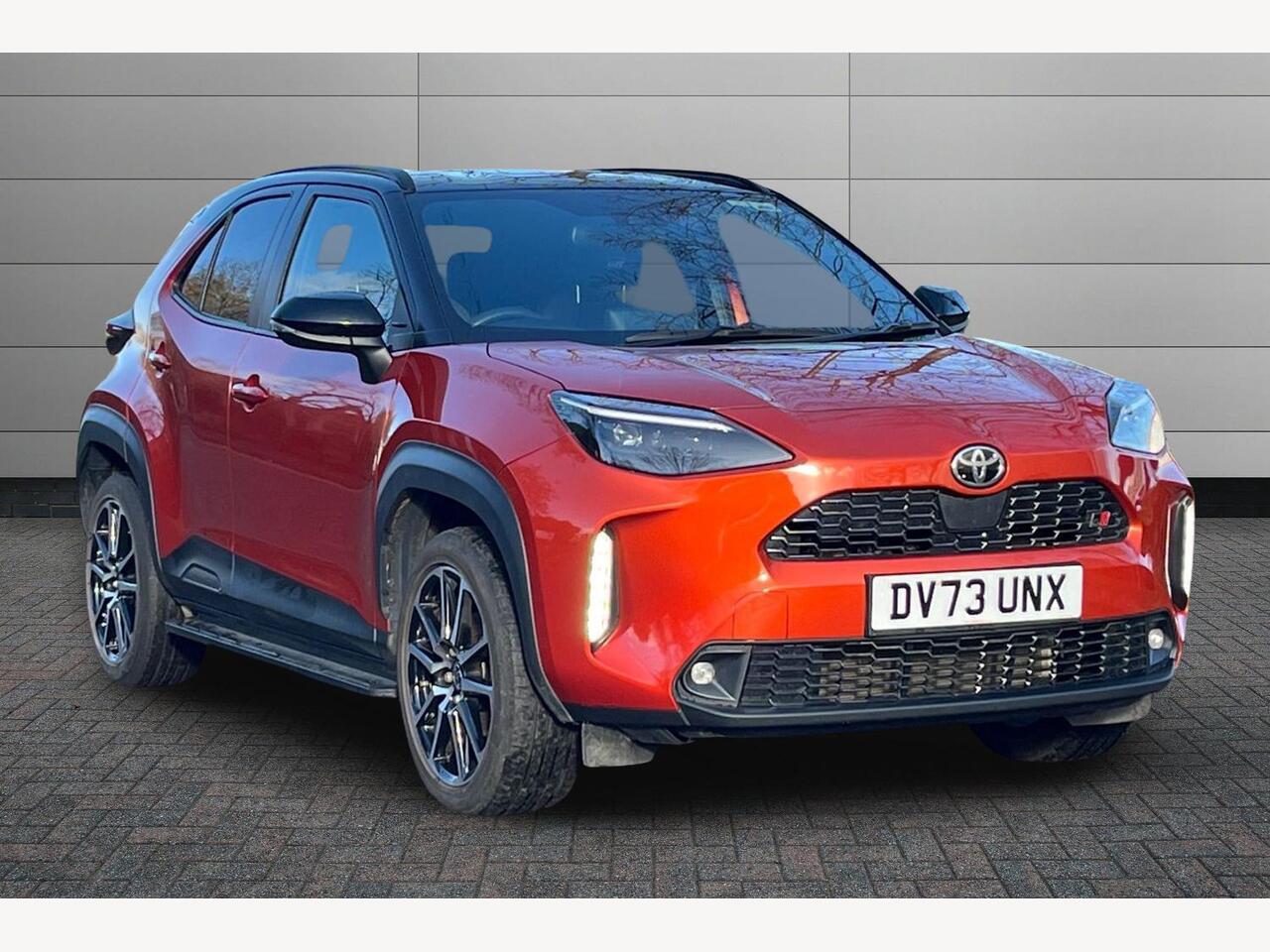 Main listing image - Toyota Yaris Cross