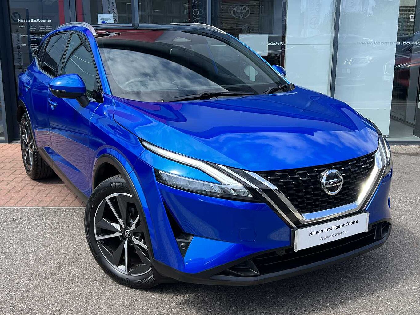 Main listing image - Nissan Qashqai