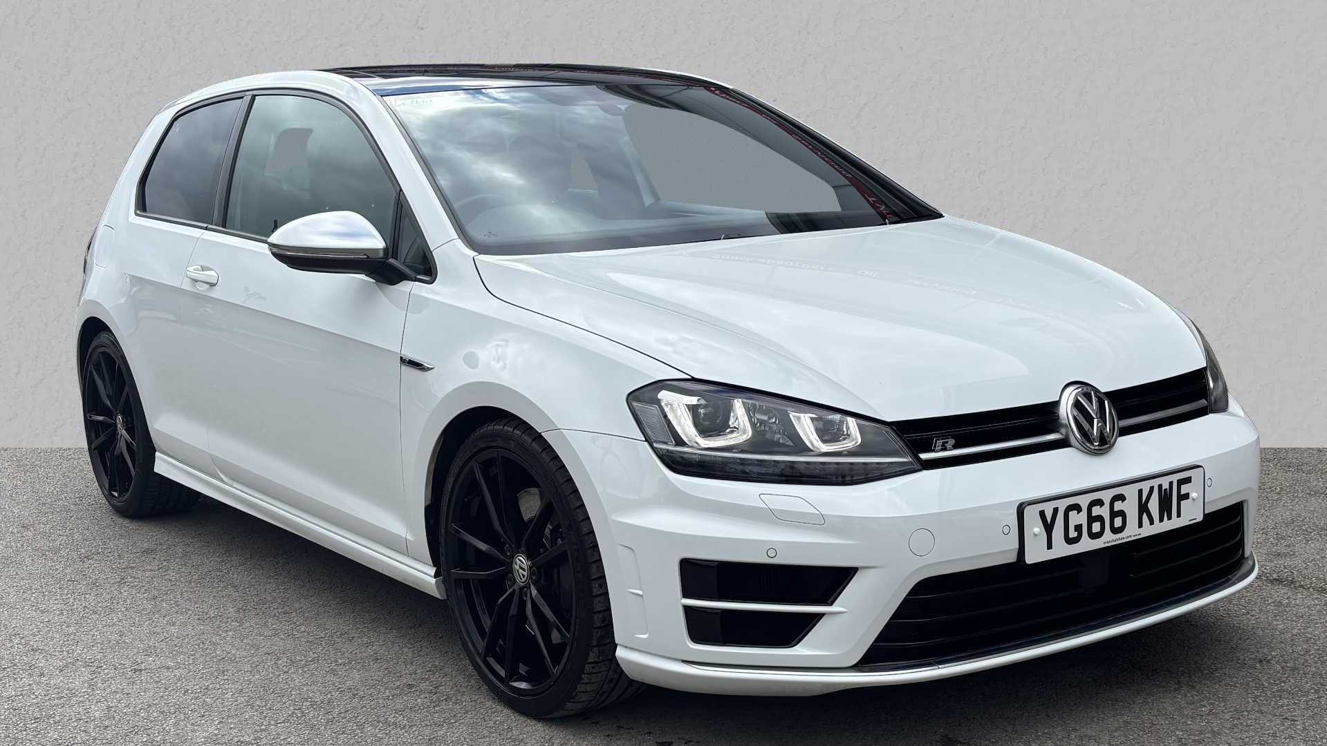 Main listing image - Volkswagen Golf R