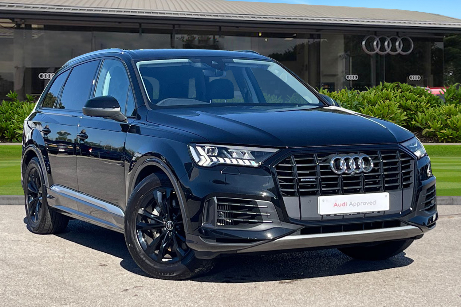 Main listing image - Audi Q7