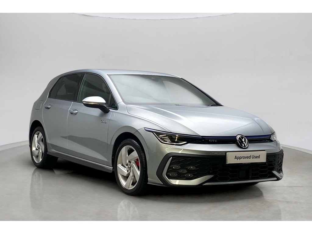 Main listing image - Volkswagen Golf GTE