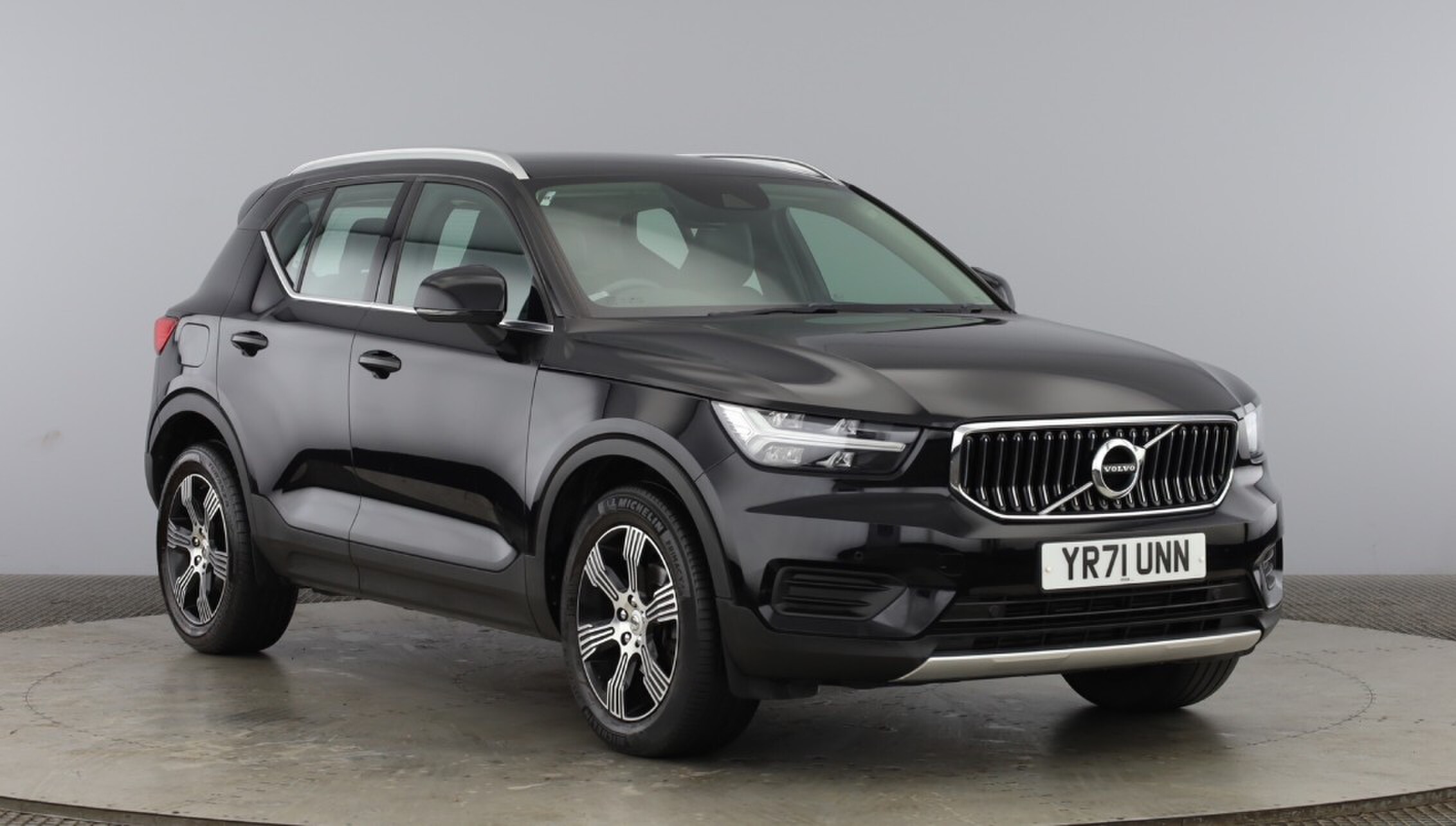 Main listing image - Volvo XC40