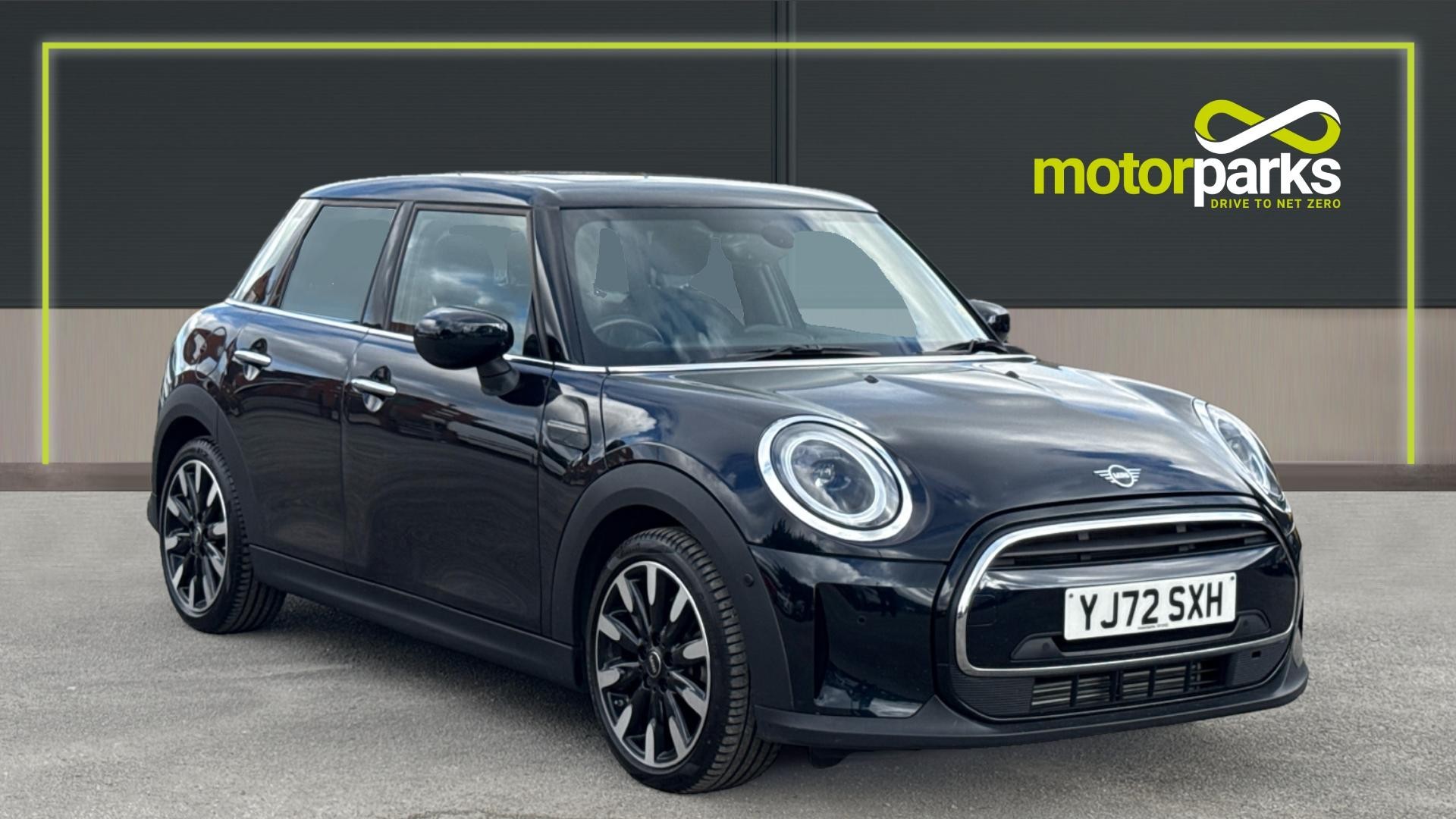 Main listing image - MINI Hatchback 5dr