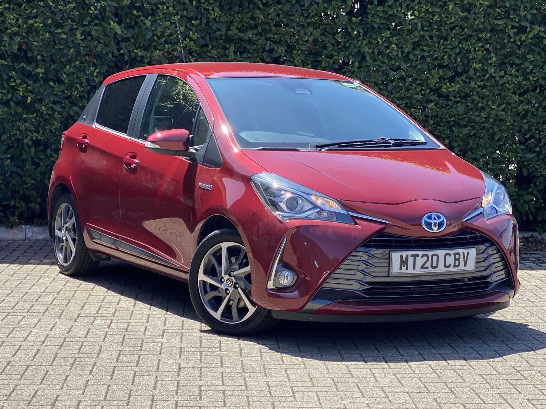 Main listing image - Toyota Yaris