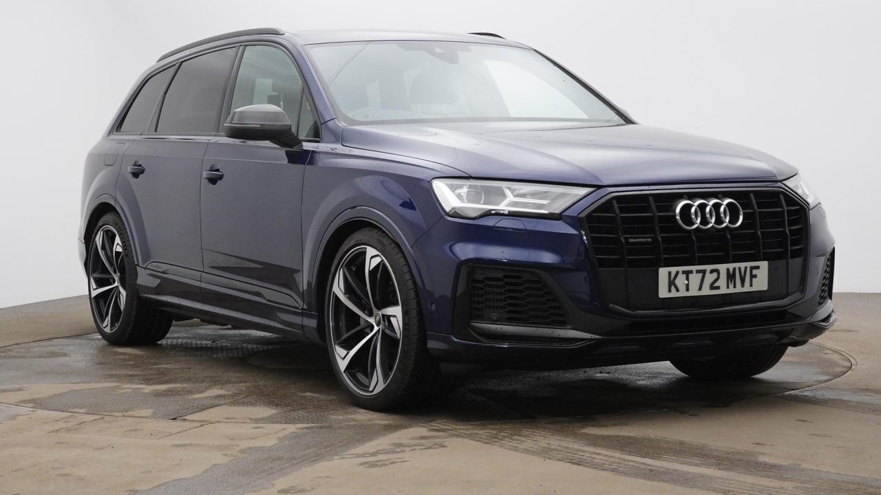 Main listing image - Audi Q7