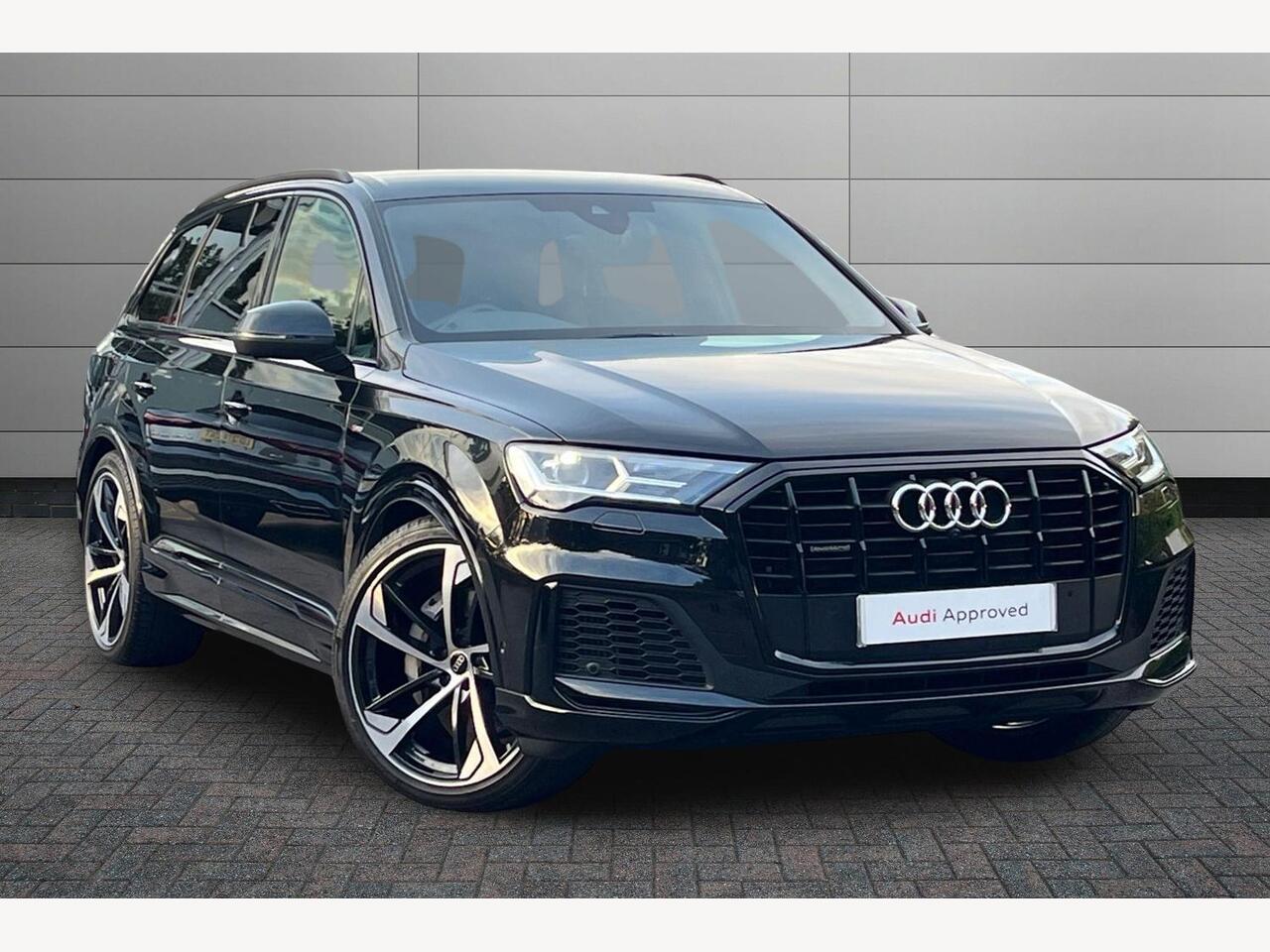 Main listing image - Audi Q7