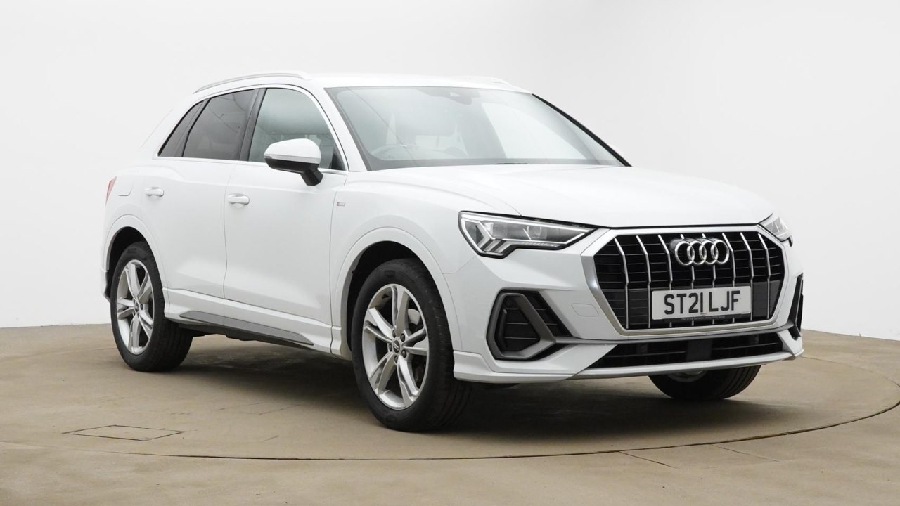 Main listing image - Audi Q3