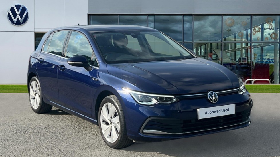 Main listing image - Volkswagen Golf