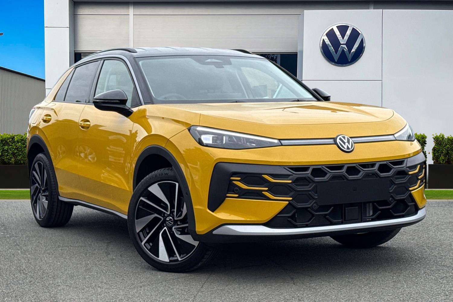 Main listing image - Volkswagen T-Roc