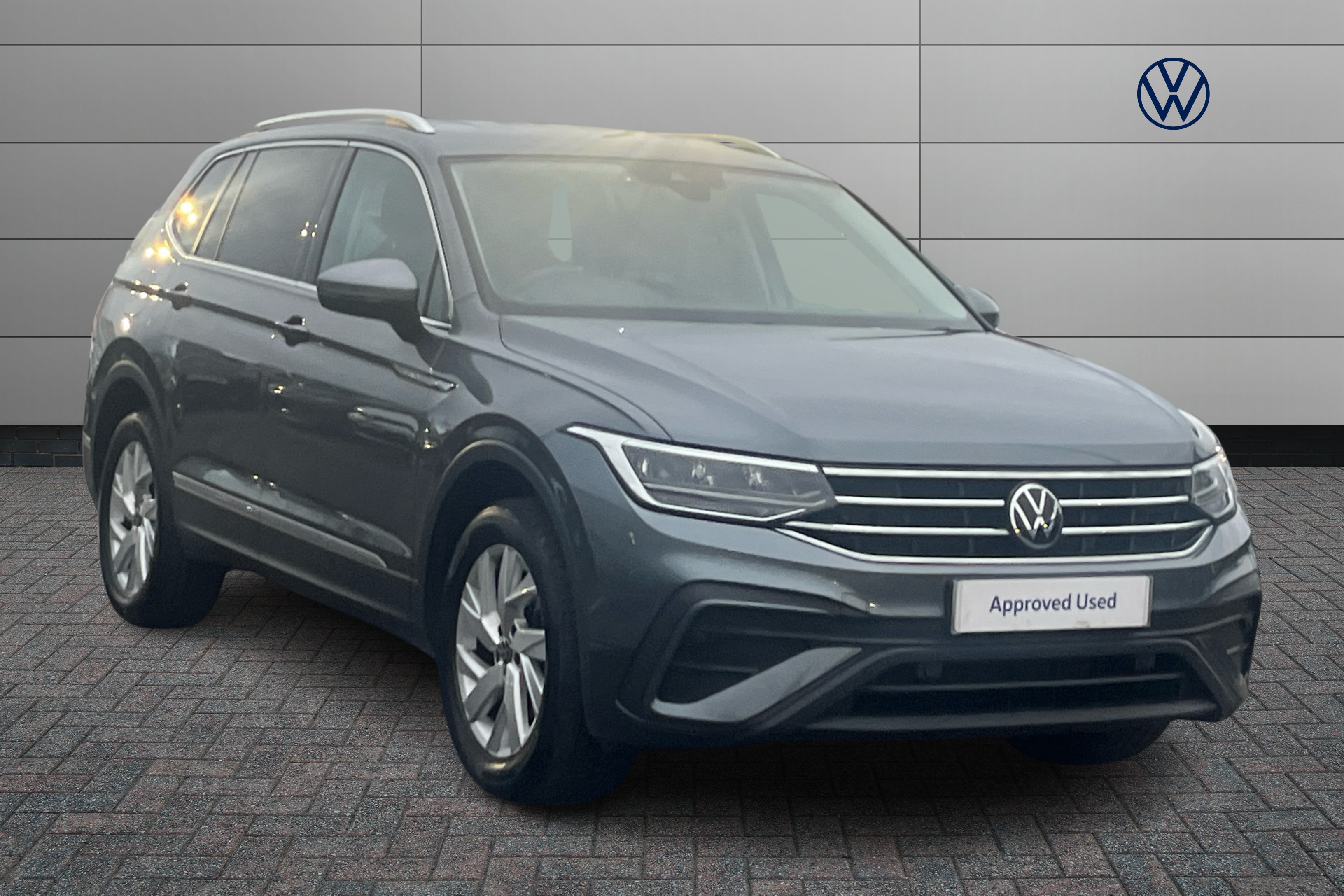 Main listing image - Volkswagen Tiguan Allspace