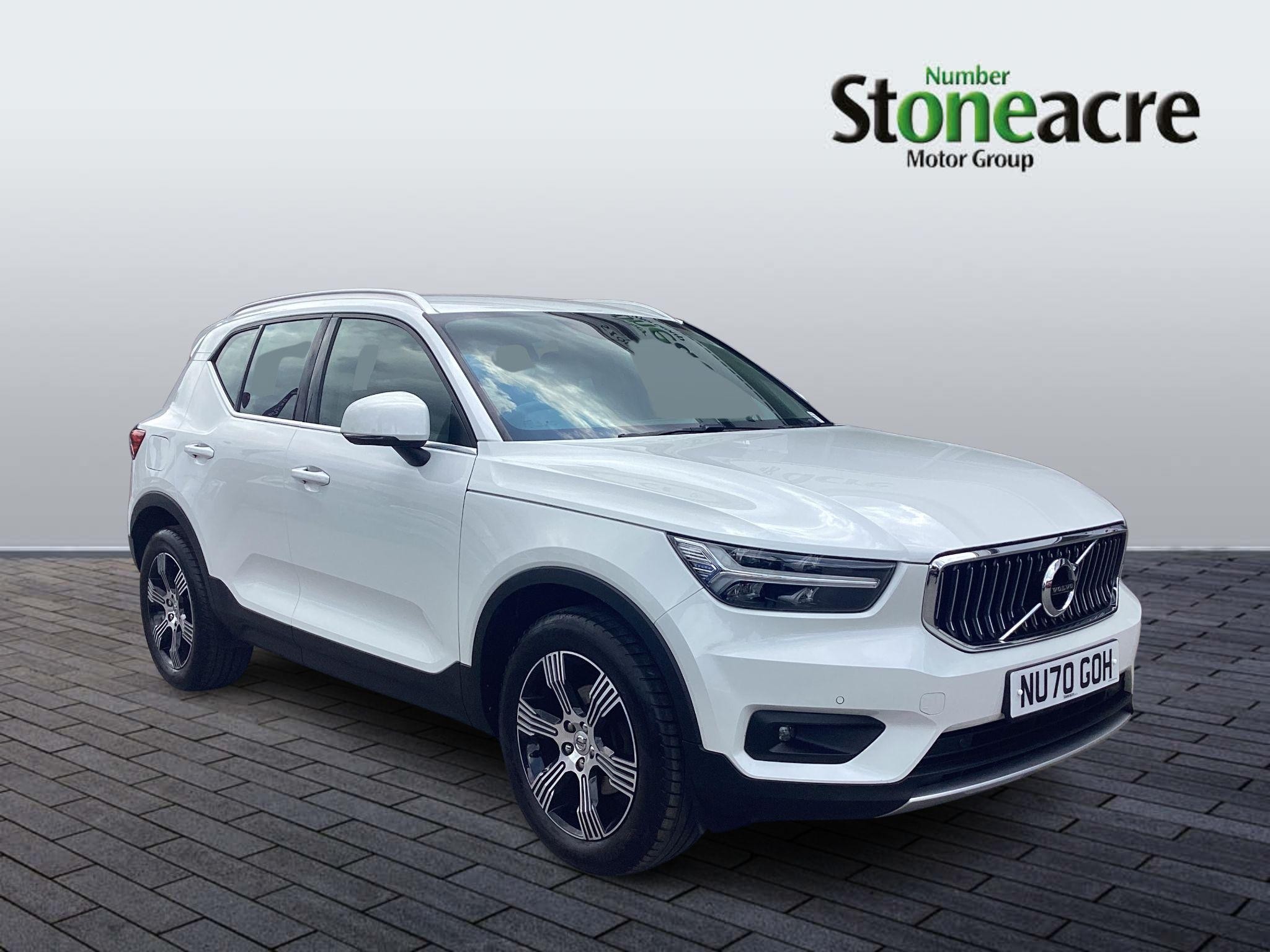 Main listing image - Volvo XC40