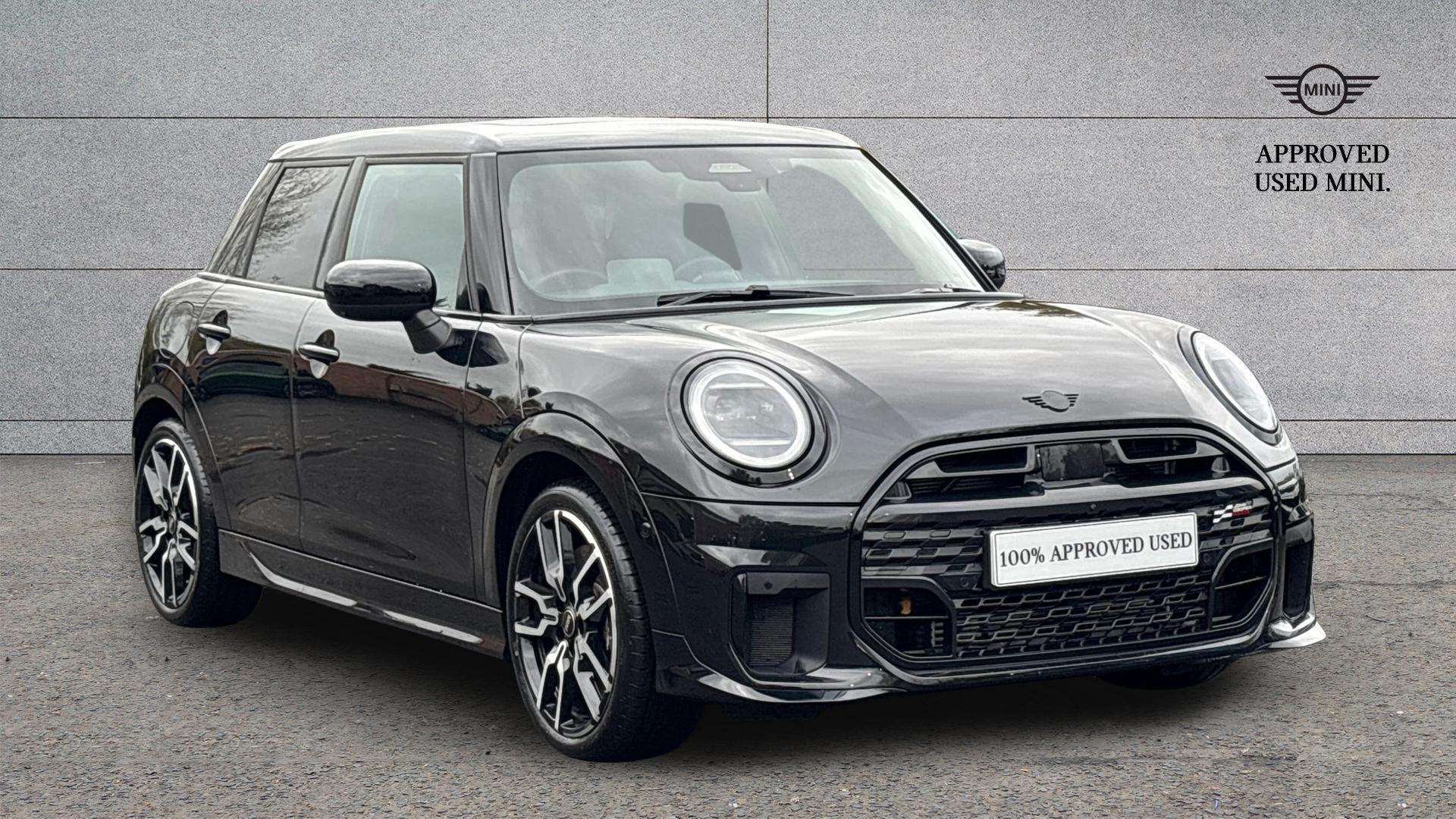 Main listing image - MINI Hatchback 5dr