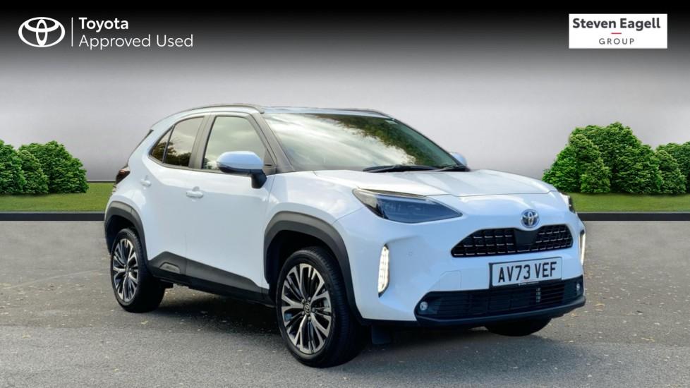 Main listing image - Toyota Yaris Cross