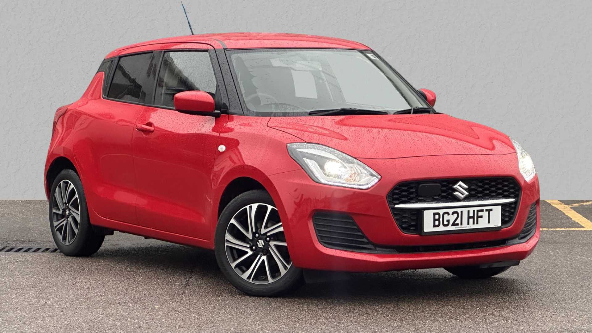 Main listing image - Suzuki Swift