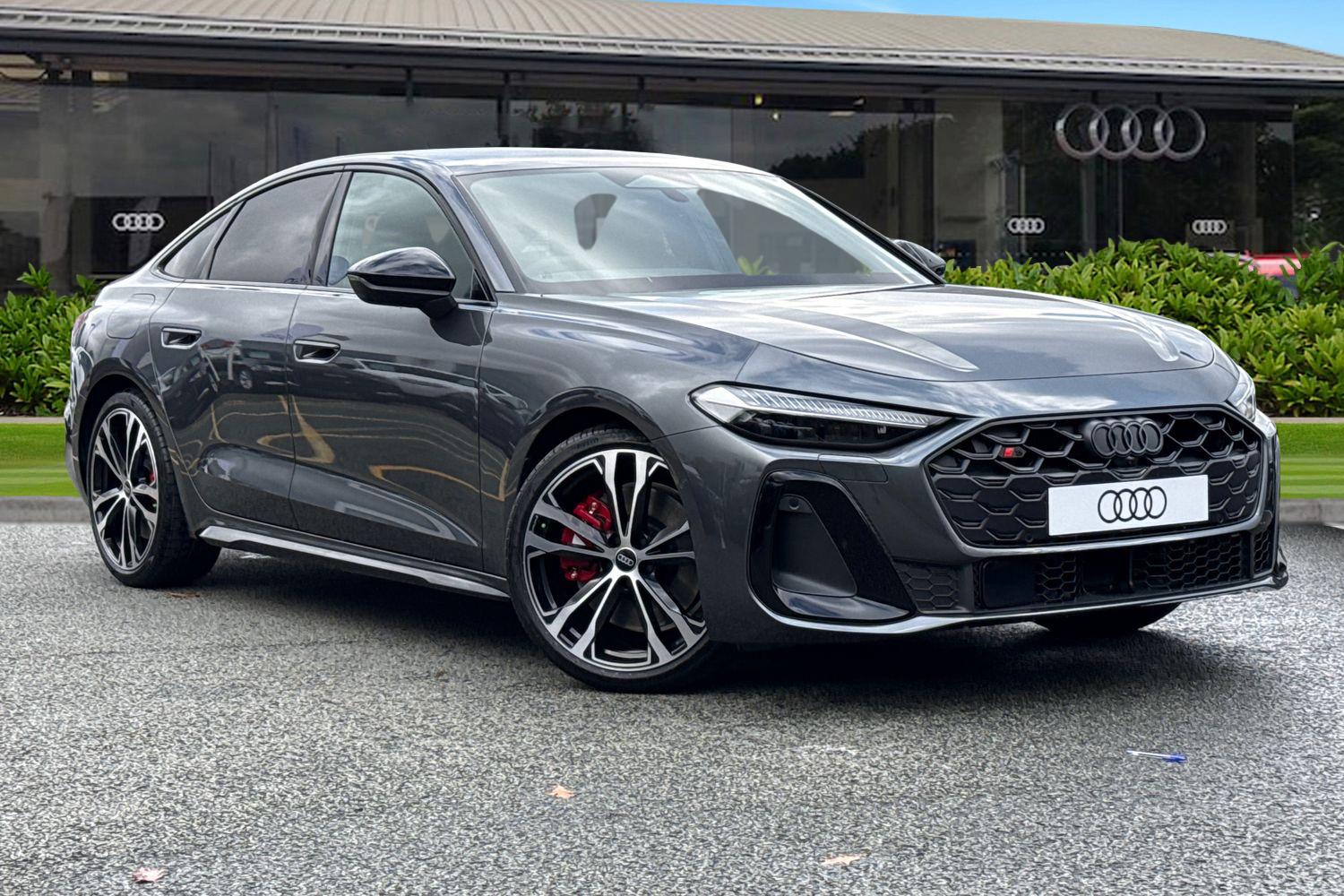 Main listing image - Audi Q6